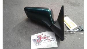 Used Wing mirror, right Volkswagen Vento (1H2) 1.8 i Price on request offered by Autodemontage Joko B.V.