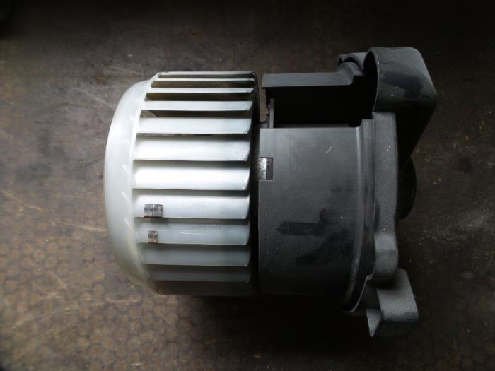 Motor de ventilador de calefactor de un Mitsubishi Colt (Z2/Z3) 1.3 16V 2006