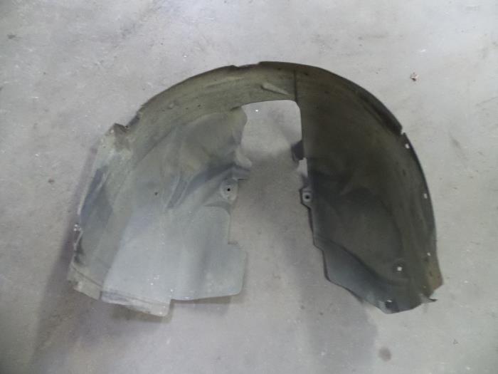 Wheel arch liner from a Ford S-Max (GBW) 1.8 TDCi 16V 2008