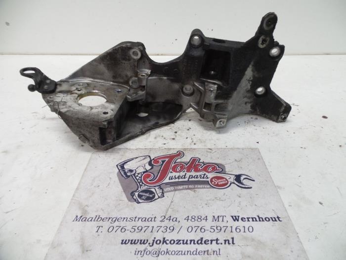 Used Alternator upper bracket Volkswagen Passat (3C2) 2.0 TDI 16V 140 Price on request offered by Autodemontage Joko B.V.