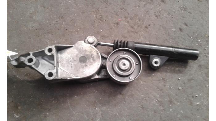 Usados Rodillo tensor correa múltiple Volkswagen Golf IV (1J1) 1.9 TDI Precio de solicitud ofrecido por Autodemontage Joko B.V.