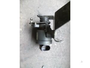 Used Throttle pedal position sensor Mercedes CLK (W208) 3.2 320 V6 18V Price on request offered by Autodemontage Joko B.V.