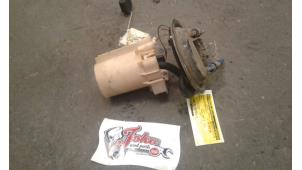 Usados Bomba eléctrica de combustible Opel Zafira (F75) 2.2 16V Precio de solicitud ofrecido por Autodemontage Joko B.V.