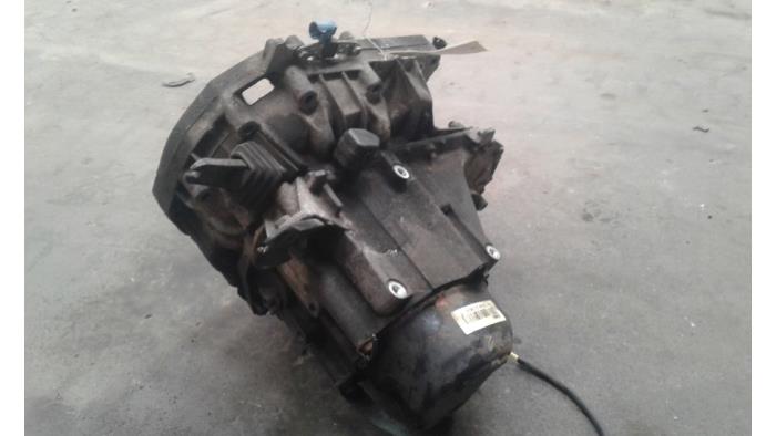Gebrauchte Getriebe Renault Kangoo (KC) 1.4 Preis auf Anfrage angeboten von Autodemontage Joko B.V.