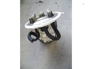Used Electric fuel pump Opel Astra H GTC (L08) 1.3 CDTI 16V Ecotec Price on request offered by Autodemontage Joko B.V.