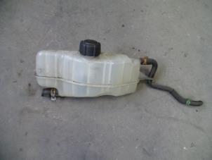 Used Expansion vessel Renault Modus/Grand Modus (JP) 1.5 dCi 80 Price on request offered by Autodemontage Joko B.V.
