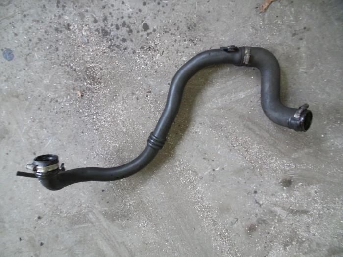 Gebrauchte Intercooler Schlauch Renault Modus/Grand Modus (JP) 1.5 dCi 80 Preis auf Anfrage angeboten von Autodemontage Joko B.V.
