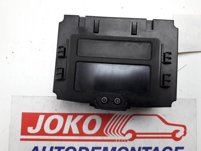 Innerdisplay från en Opel Zafira (F75) 2.0 DI 16V 1999