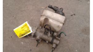 Used Master cylinder Renault Master II (JD) 2.5 D Price on request offered by Autodemontage Joko B.V.