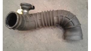Used Air intake hose Renault Master II (JD) 2.5 D Price on request offered by Autodemontage Joko B.V.