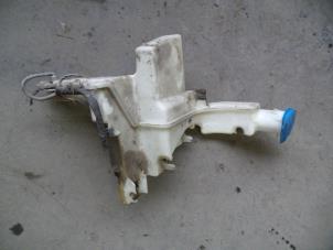Used Front windscreen washer reservoir Volkswagen Passat (3C2) 1.9 TDI Price on request offered by Autodemontage Joko B.V.