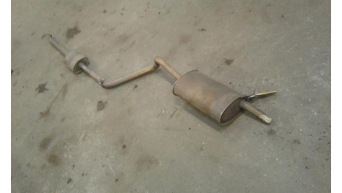 Exhaust central + rear silencer from a Renault Kangoo (KC) 1.4 2002