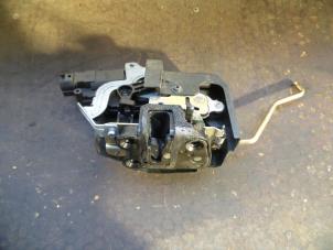 Used Rear door mechanism 4-door, right Kia Picanto (BA) 1.0 12V Price on request offered by Autodemontage Joko B.V.