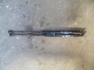 Used Rear gas strut, left Kia Picanto (BA) 1.0 12V Price on request offered by Autodemontage Joko B.V.