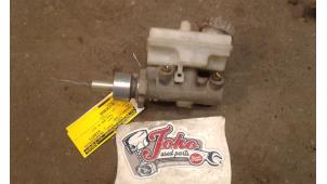 Used Master cylinder Opel Agila (A) 1.2 16V Price on request offered by Autodemontage Joko B.V.