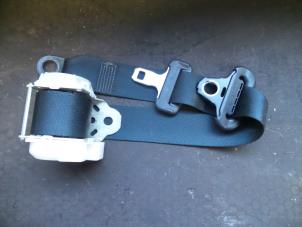 Used Rear seatbelt, right Peugeot 107 1.0 12V Price on request offered by Autodemontage Joko B.V.