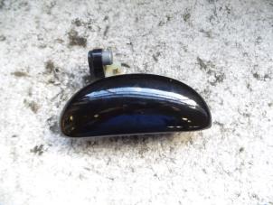Used Front door handle 4-door, right Peugeot 107 1.0 12V Price on request offered by Autodemontage Joko B.V.