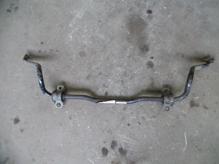 Front anti-roll bar from a Ford Focus 3 1.6 Ti-VCT 16V 125 2014