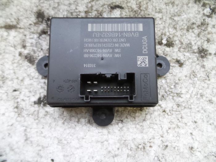 Module (miscellaneous) from a Ford Focus 3 1.6 Ti-VCT 16V 125 2014