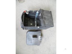 Used Battery box Ford Focus 3 1.6 Ti-VCT 16V 125 Price on request offered by Autodemontage Joko B.V.