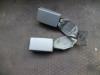 Dodge Avenger (JS) 2.0 CRD 16V Wtyk pasa bezpieczenstwa srodek tyl