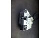 Dodge Avenger (JS) 2.0 CRD 16V Mechanizm blokady drzwi lewych przednich wersja 4-drzwiowa