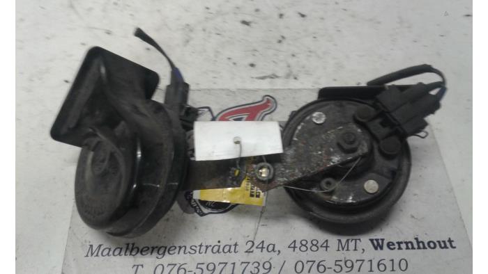 Używane Klakson Ford Galaxy (WGR) 2.0 CL,GLX SEFI Cena na żądanie oferowane przez Autodemontage Joko B.V.