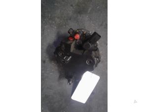 Used Mechanical fuel pump BMW 3 serie (E46/4) 320d 16V Price on request offered by Autodemontage Joko B.V.