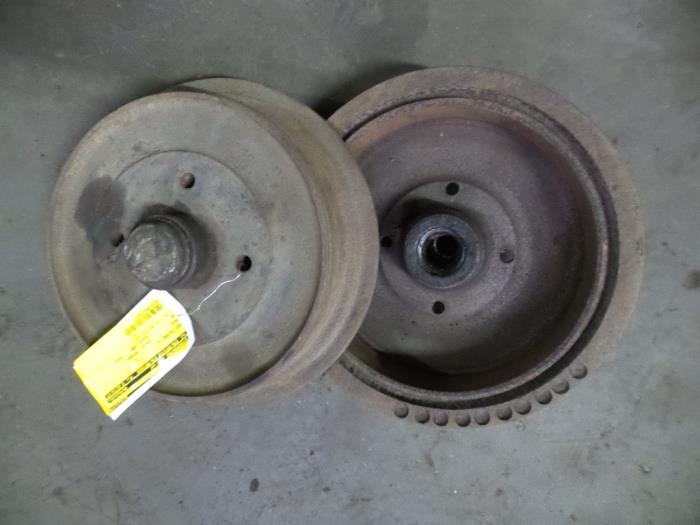 Używane Hamulec bebnowy tyl Audi 80 Cena na żądanie oferowane przez Autodemontage Joko B.V.