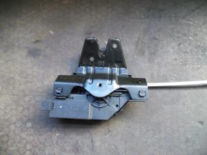 Used Tailgate lock mechanism BMW 3 serie (E46/2) M3 3.2 24V Price on request offered by Autodemontage Joko B.V.