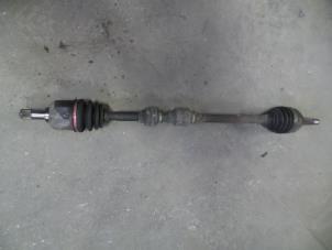Used Front drive shaft, right Mitsubishi Colt (CJ) 1.3 16V Price on request offered by Autodemontage Joko B.V.
