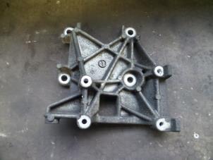 Used Air conditioning bracket Mitsubishi Colt (CJ) 1.3 16V Price on request offered by Autodemontage Joko B.V.