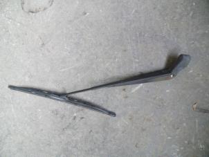 Used Rear wiper arm Mitsubishi Colt (CJ) 1.3 16V Price on request offered by Autodemontage Joko B.V.