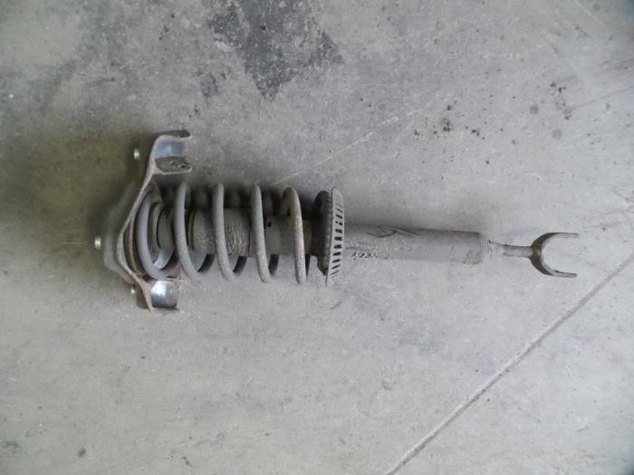 Front shock absorber rod, left from a Audi A4 (B5) 1.6 1996