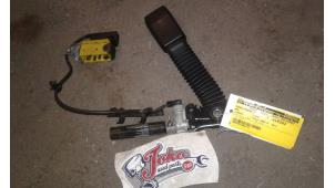 Used Seatbelt tensioner, right BMW 3 serie (E46/2) 318 Ci 16V Price on request offered by Autodemontage Joko B.V.