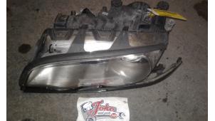 Used Headlight, left BMW 3 serie (E46/2) 318 Ci 16V Price on request offered by Autodemontage Joko B.V.