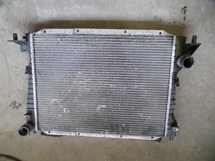 Gebrauchte Kühler Jaguar S-type (X200) 4.0 V8 32V Preis auf Anfrage angeboten von Autodemontage Joko B.V.
