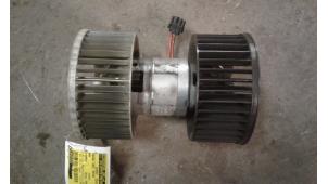 Used Heating and ventilation fan motor BMW 3 serie (E46/2) 318 Ci 16V Price on request offered by Autodemontage Joko B.V.