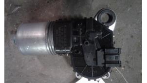 Used Front wiper motor BMW 3 serie (E46/2) 318 Ci 16V Price on request offered by Autodemontage Joko B.V.