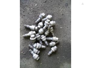 Used Set of wheel bolts Audi Q5 (8RB) 2.0 TFSI 16V Quattro Price on request offered by Autodemontage Joko B.V.