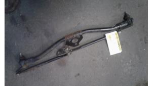 Used Wiper mechanism Daewoo Nexia Price on request offered by Autodemontage Joko B.V.