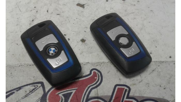 Schlüssel van een BMW 3 serie Touring (F31) 330d 3.0 24V 2012