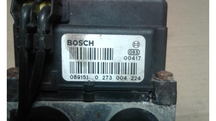 Używane Pompa ABS Volvo V40 (VW) 1.9 D Cena na żądanie oferowane przez Autodemontage Joko B.V.