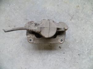 Used Front brake calliper, left Renault Kangoo (KC) 1.9 dCi 4x4 Price on request offered by Autodemontage Joko B.V.