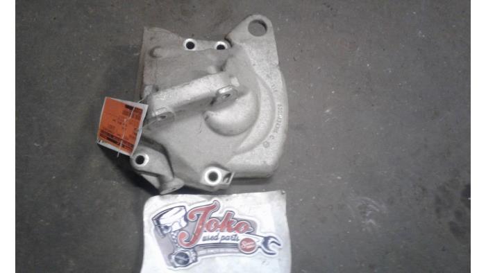 Used Engine mount Renault Twingo (C06) 1.2 16V Price on request offered by Autodemontage Joko B.V.