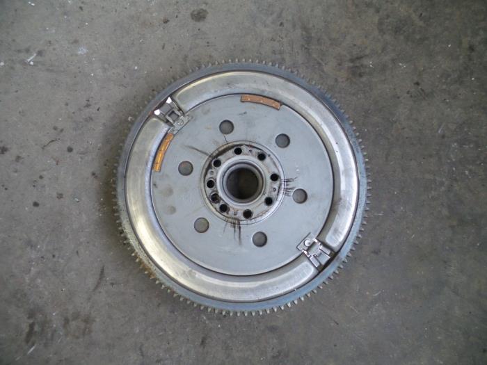 Dual mass flywheel from a Ford S-Max (GBW) 2.0 TDCi 16V 140 2006