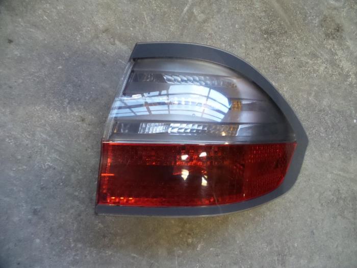Taillight, right from a Ford S-Max (GBW) 2.0 TDCi 16V 140 2006