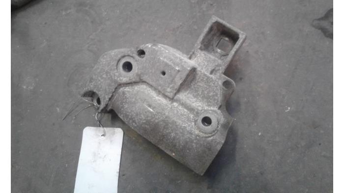 Used Engine mount Renault Scénic I (JA) 1.8 16V Price on request offered by Autodemontage Joko B.V.