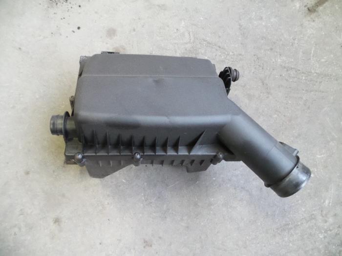 Gebrauchte Luftfiltergehäuse Saab 9-3 II Sport Sedan (YS3F) 1.8t 16V Preis auf Anfrage angeboten von Autodemontage Joko B.V.