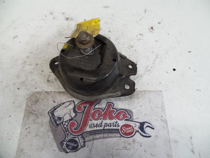 Used Engine mount Renault Laguna II Grandtour (KG) 1.6 16V Price on request offered by Autodemontage Joko B.V.